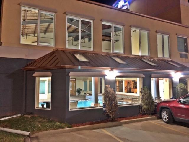 Robinson Inn And Suites Exterior foto